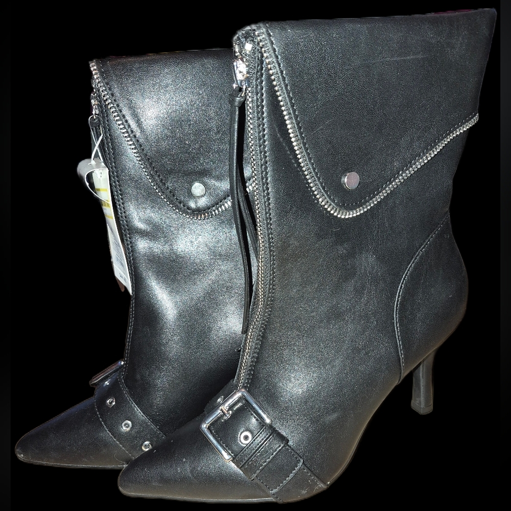 NWT Black Zippered Ankle Boots